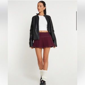 pleated mini skirt